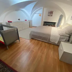 Casa Trinita Dom wakacyjny Katania