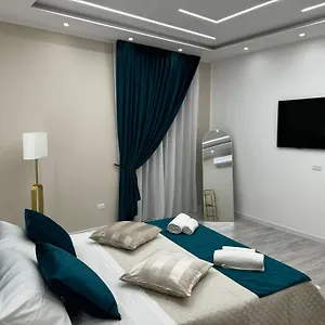 Matthias Luxury House Katania