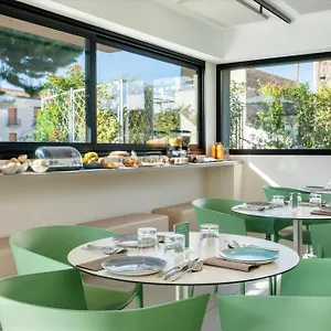 Ollen Aparthotel Aeroporto di Catania Fontana Rossa