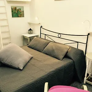 Your In Town Apartament Katania