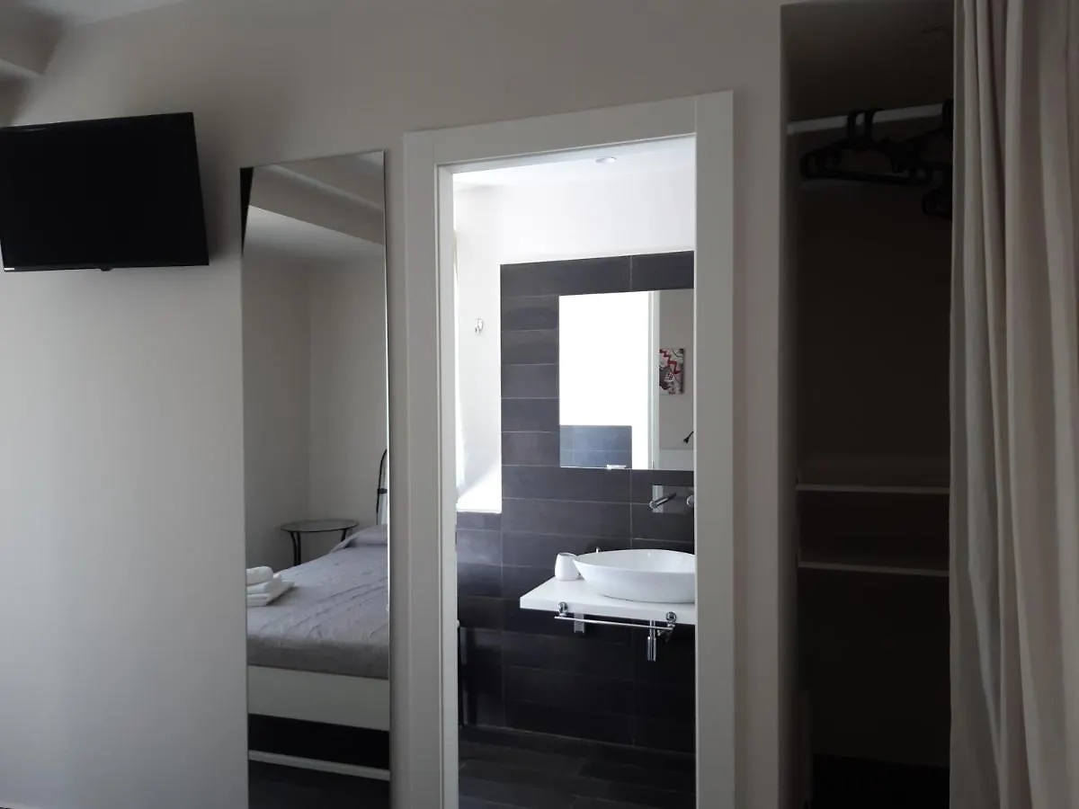 Affittacamere Hotel I 3 Principi, Paolo Aeroporto di Catania Fontana Rossa